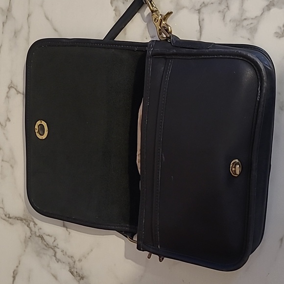 Vintage Coach Penny Pocket Bag Purse #9755 Black Leather Brass Hardware Y2K - Picture 9 of 16